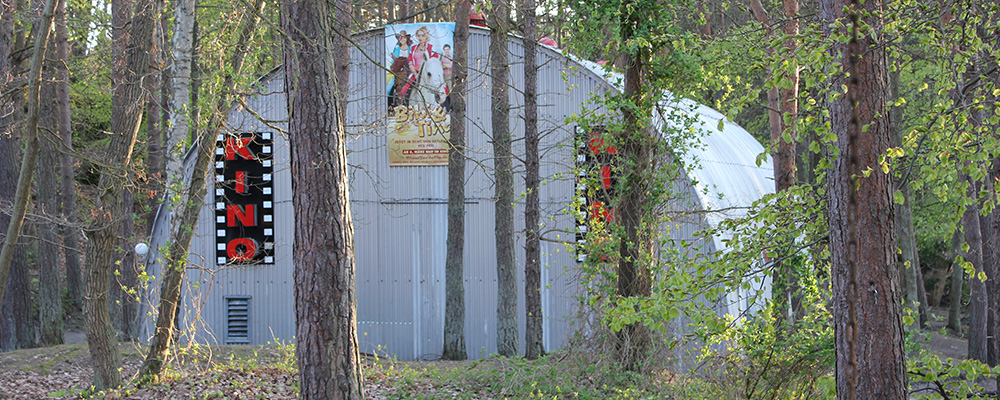 Wellblechkino Ferienanlage Regenbogen Göhren